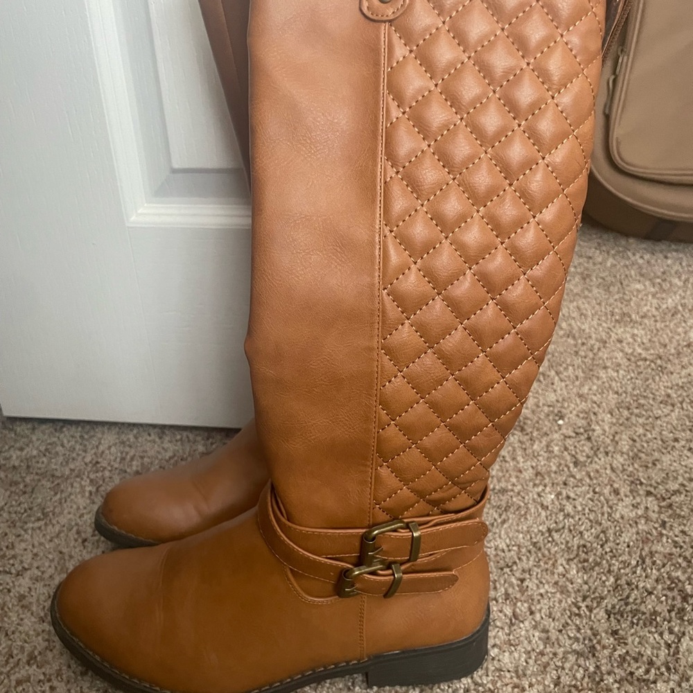 Quilted Knee High Riding Boots - Picture 8 of 8